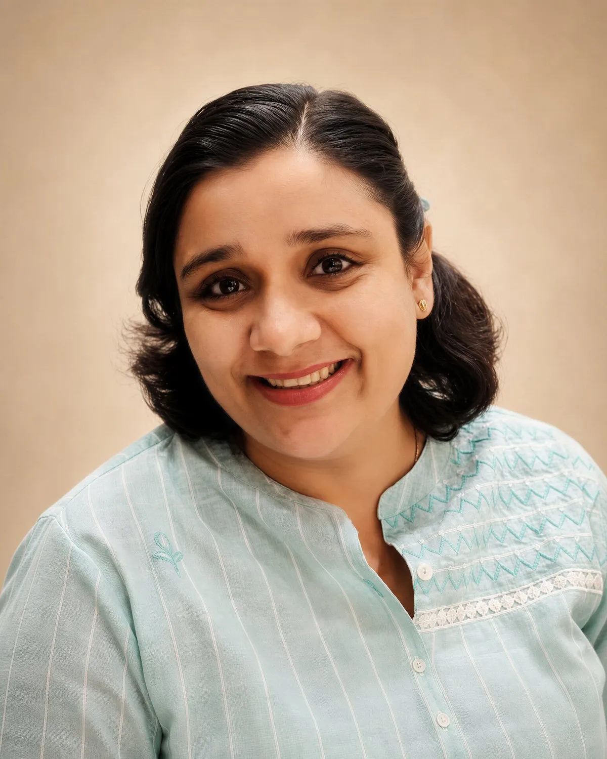 Portrait of Shikha Sharda, a Sanketana teacher